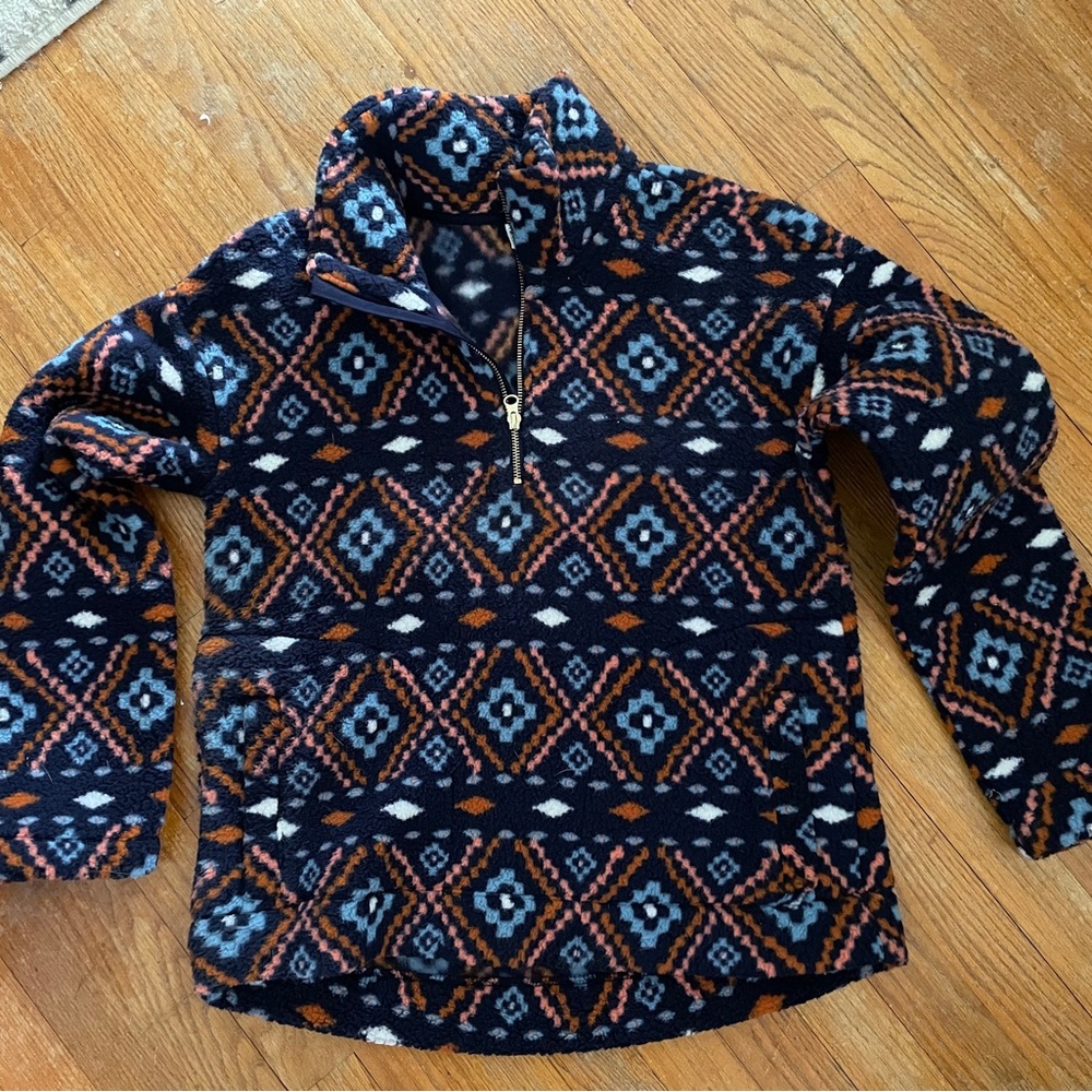 Pullover fleece